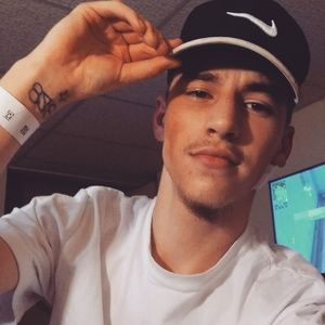 Meet your Posher, Trae